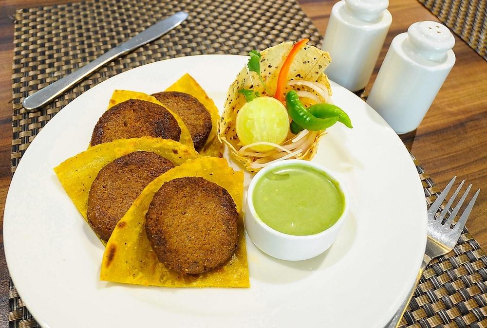 Siamton Inn- A Cygnett Collection Kolkata Ngoại thất bức ảnh