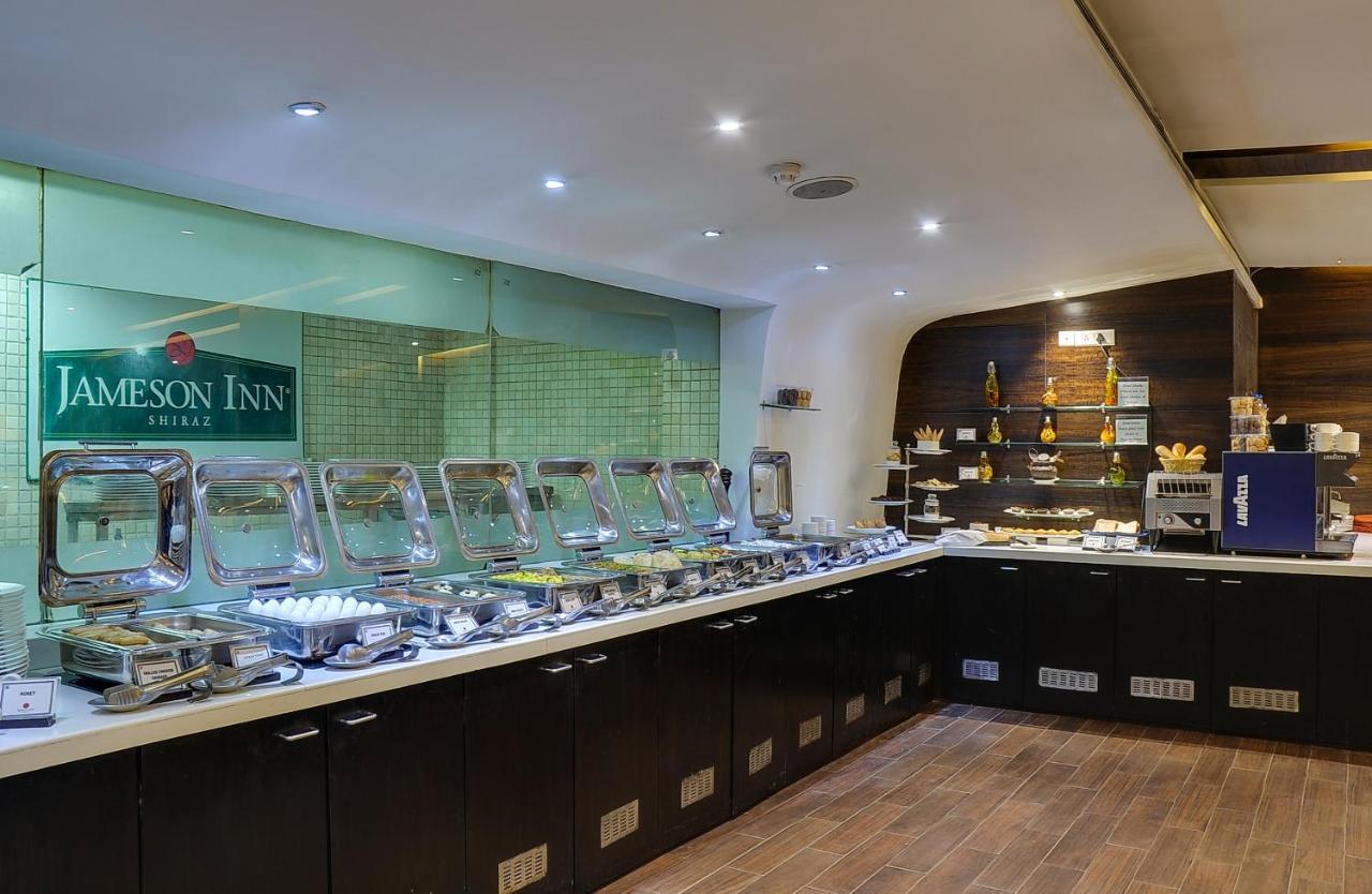 Siamton Inn- A Cygnett Collection Kolkata Ngoại thất bức ảnh